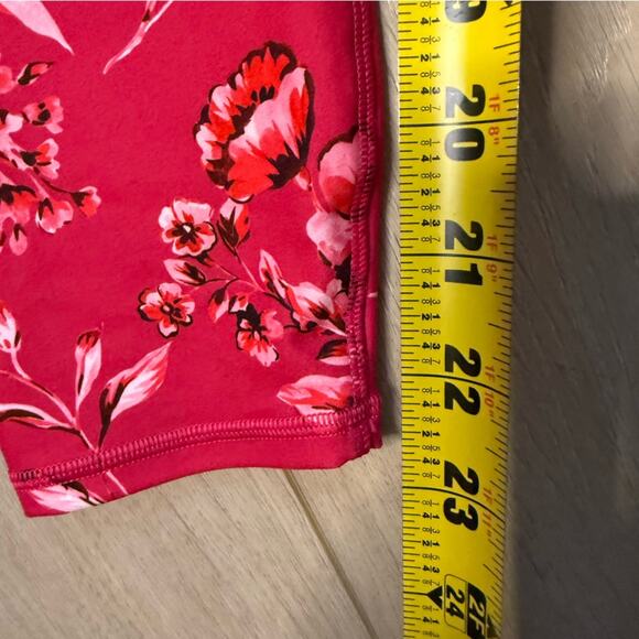 Johnny Was Active NWOT Misty Fall Bee floral Hot Pink Leggings Size XL - Picture 7 of 8
